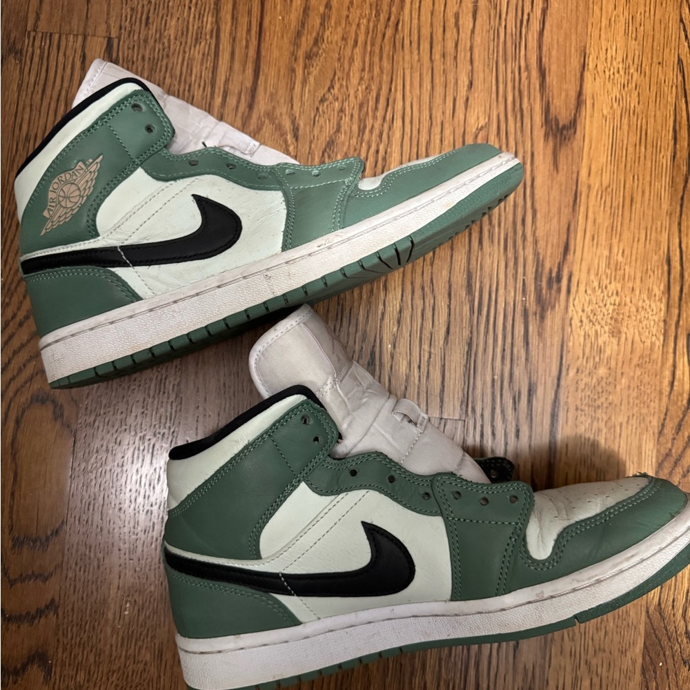 Nike Green and White Sneakers